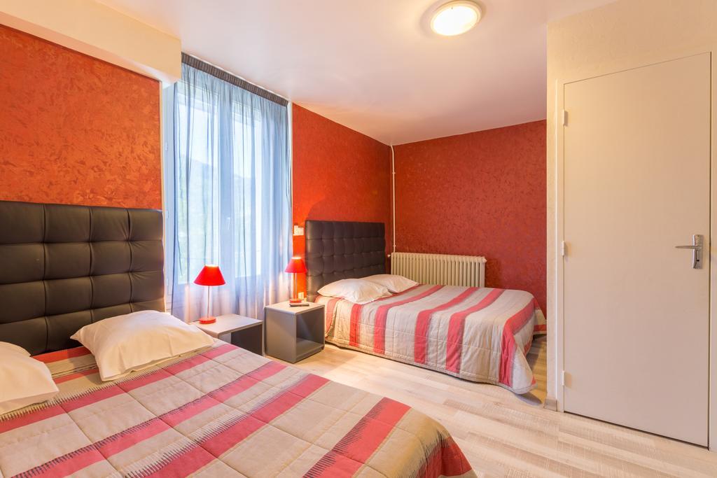 Alp'Hotel Voreppe Ruang foto